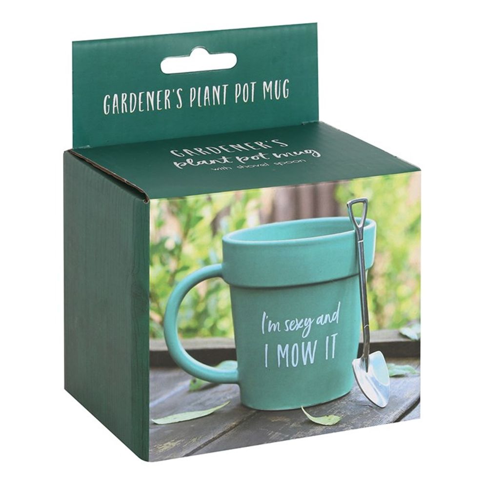 The Gardeners Gift mug set, perfectly packaged in a themed box, ready to surprise and delight any green thumb.