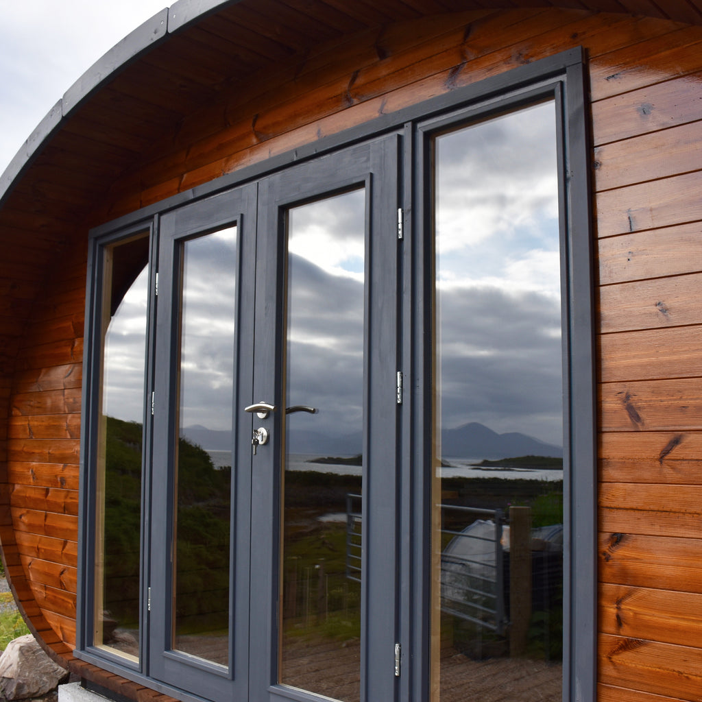 Culinary Mastery in the KeiCo Hobbit Grill-House: Full Grill Set for Gourmet Feasts