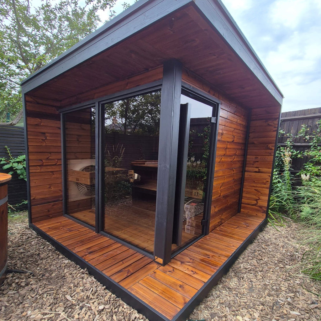 Exclusive Kiki-Connect XL setup blending contemporary design with deep wellness — a transformational space for heat, cold, and reconnection.