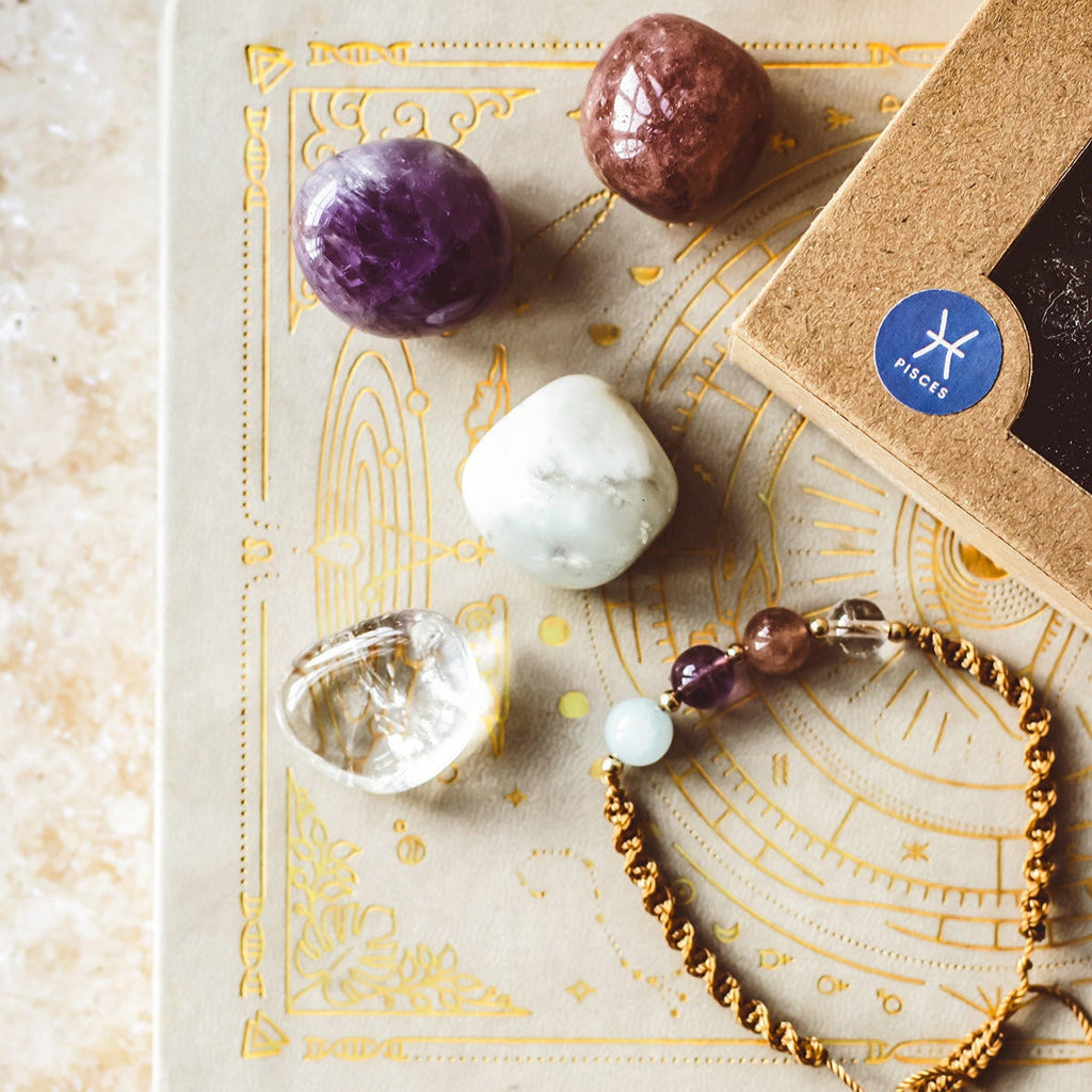 Pisces zodiac gift set with gemstone bracelet and affirmation card